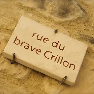 Le Crillon 3*, Murs (Vaucluse) France